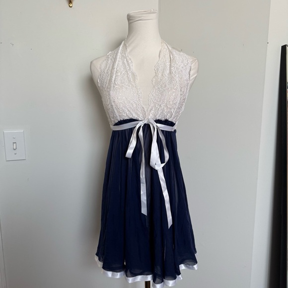 Y2K la vie en rose Elegant Navy and White Lace Halter Dress M maid nautical - Picture 3 of 6